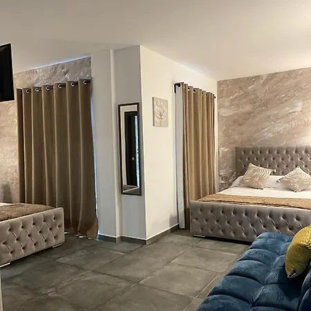 Boutique Andalucia 호텔 푸엔히롤라
