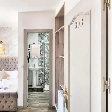 Boutique Andalucia 호텔 2*