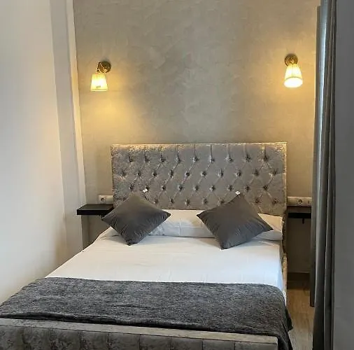 Boutique Andalucia Hotel 2*